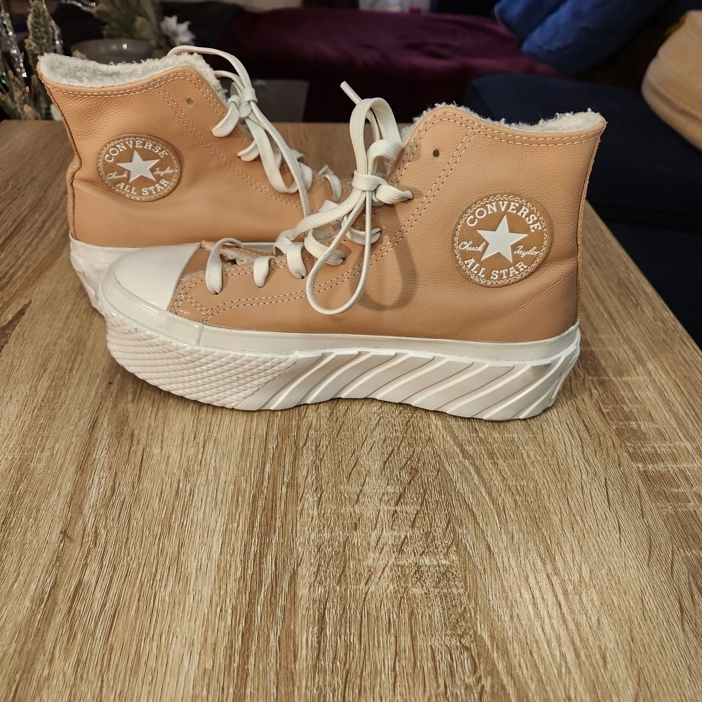 Converse Chuck Taylor All Star 2X Platform High Cozy Sherpa sneakers